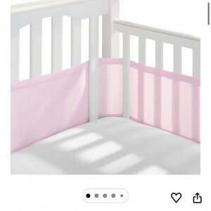Breatheable crib liner